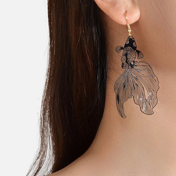 Off The Hook" Lightweight Dangle Fish Black Earrings - Picture 3 of 3